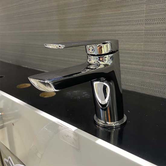 Vòi Lavabo Nóng Lạnh Caesar B200CU