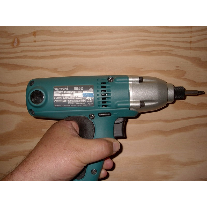 Máy Vặn Vít Makita 6952