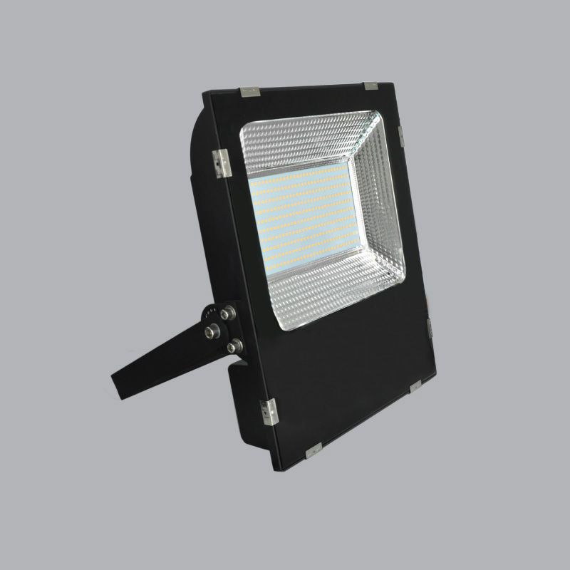 Đèn pha LED MPE 100W FLD-100T